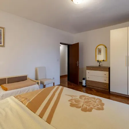 Appartement 1 Bedroom Amazing In *